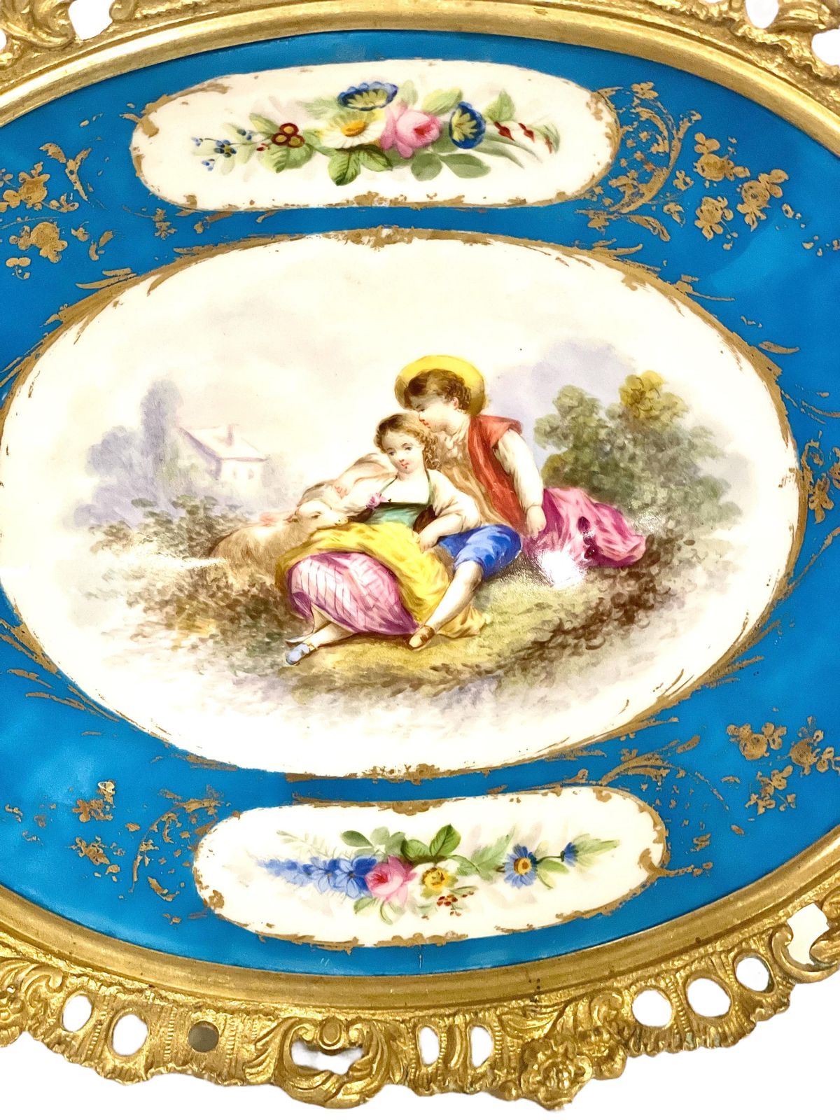photo vinterior 19th Century Napoleon III Sèvres Style Porcelain And Bronze Centerpiece