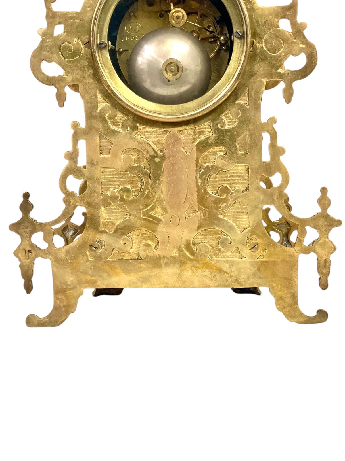 photo vinterior 19th Century Gilt Bronze Cathedral Mantel Clock