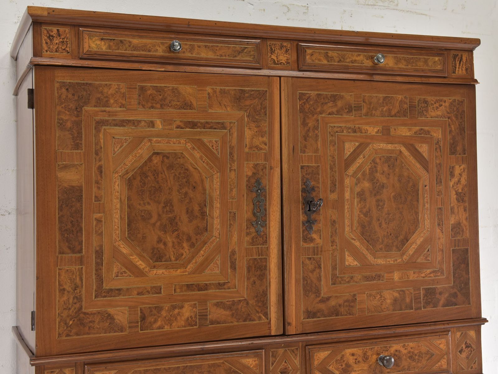 photo furniture Antique! Cabinet Restored Baroque Circa 1720 Walnut Stollen Cabinet