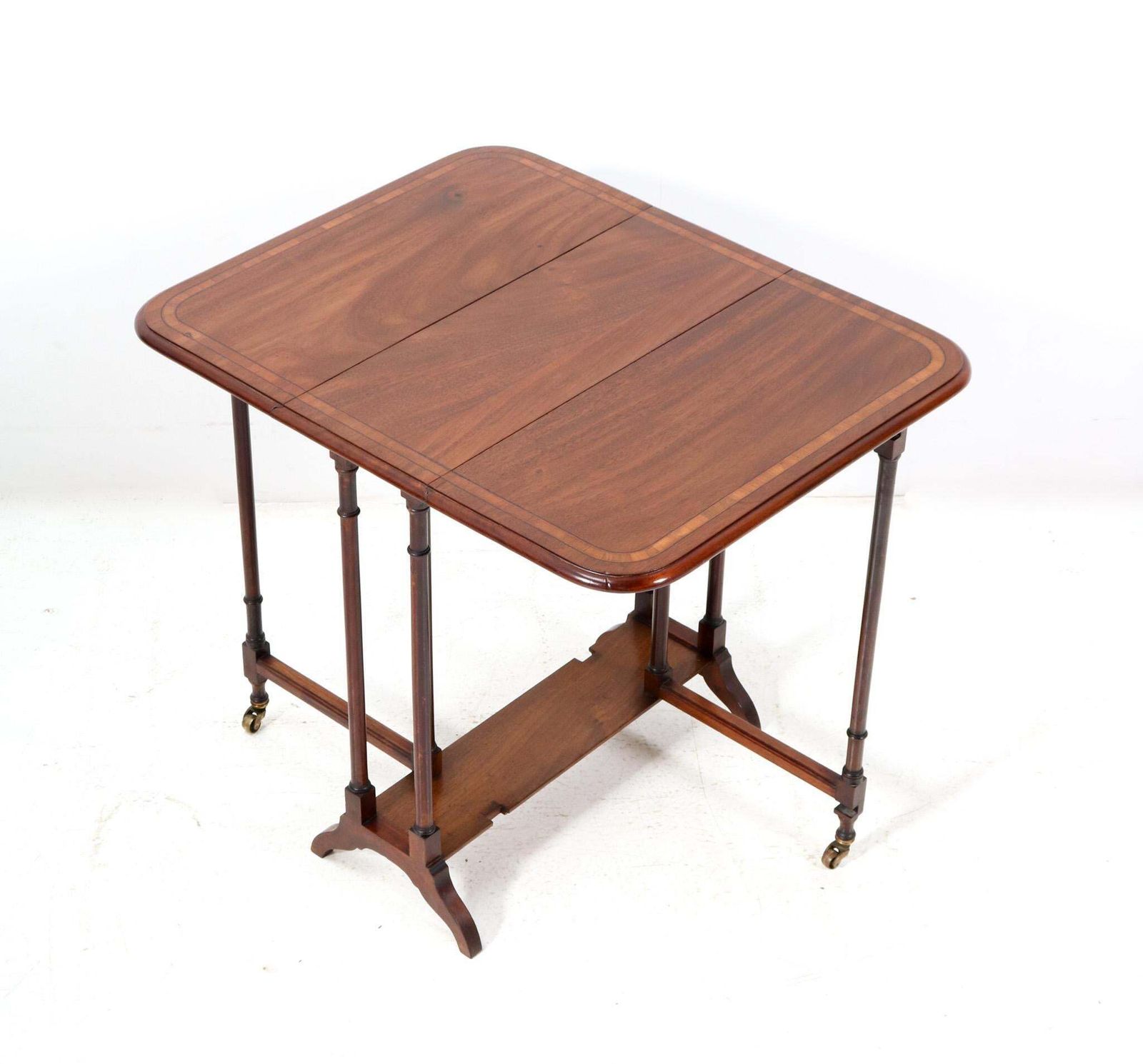 Walnut English 19th Century Spider Leg Table With Drop Leaves photo Furniture