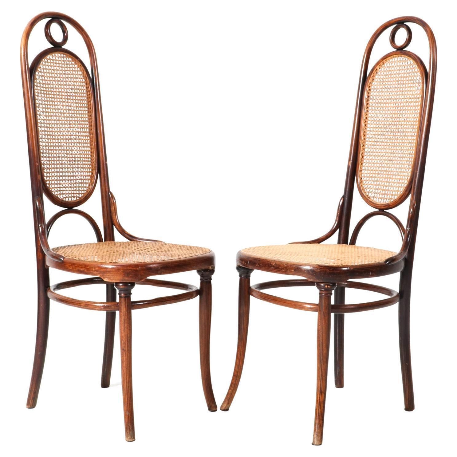 Pair Of Beech Art Nouveau High Back Chairs Model 17 By Michael Thonet, 1890s