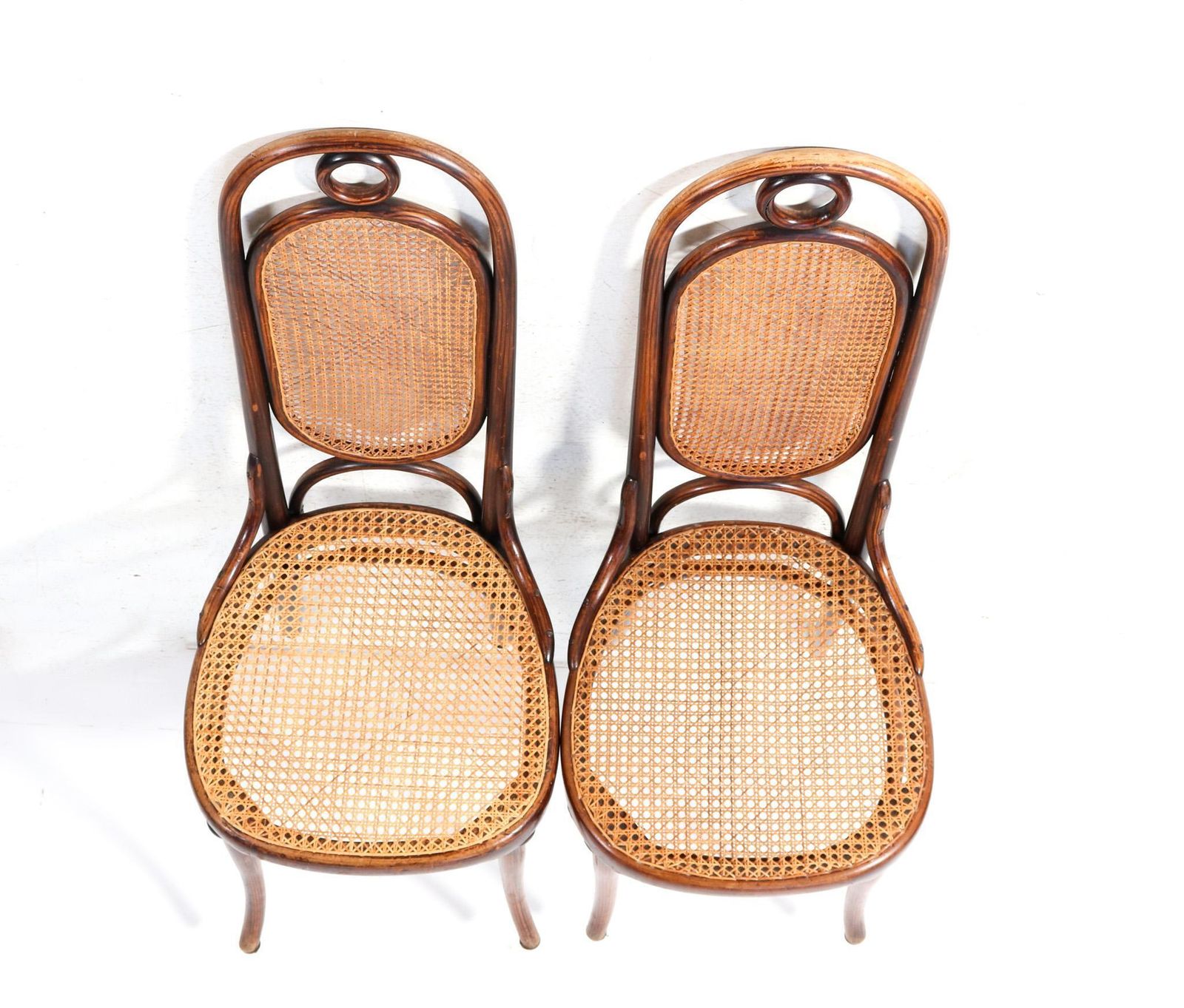 Pair Of Beech Art Nouveau High Back Chairs Model 17 By Michael Thonet, 1890s photo vintage
