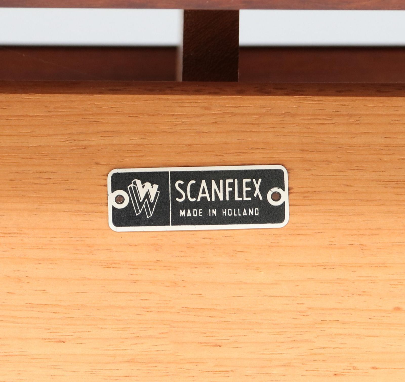 Mid Century Modern Pair Of Wall Units By William Watting For Scanflex, 1960s photo vinterior