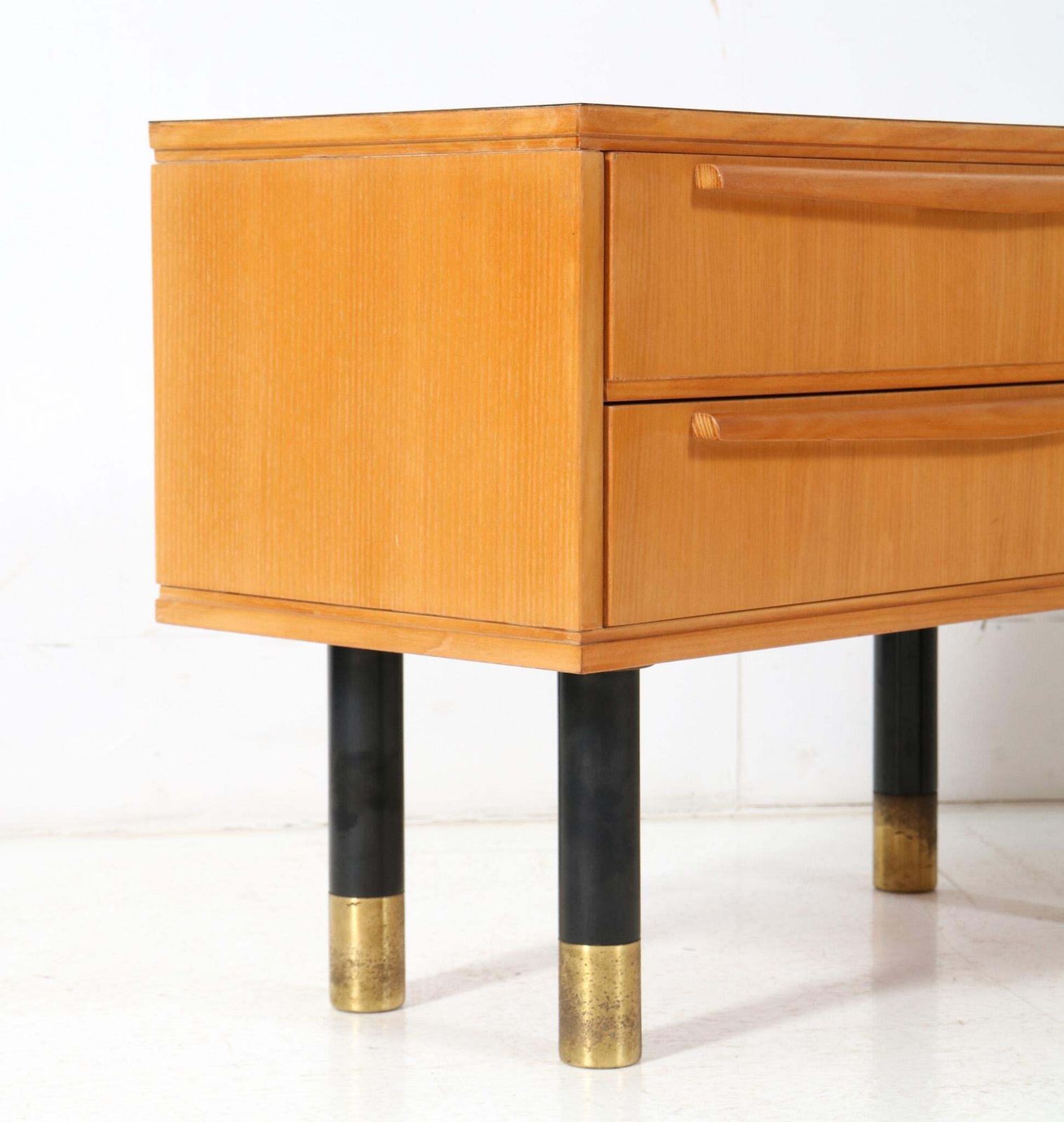 Pair Of Mid Century Modern Nightstands Or Bedside Tables, 1950s photo vinterior