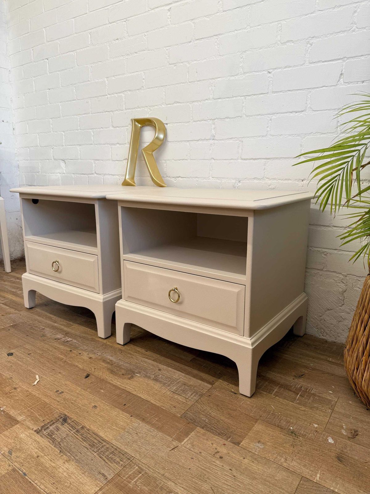 Stag Minstrel Pair Of ‘ Cubby’ Bedsides, Nightstands Professionally Painted In Joa’s White Farrow & Ball photo Furniture