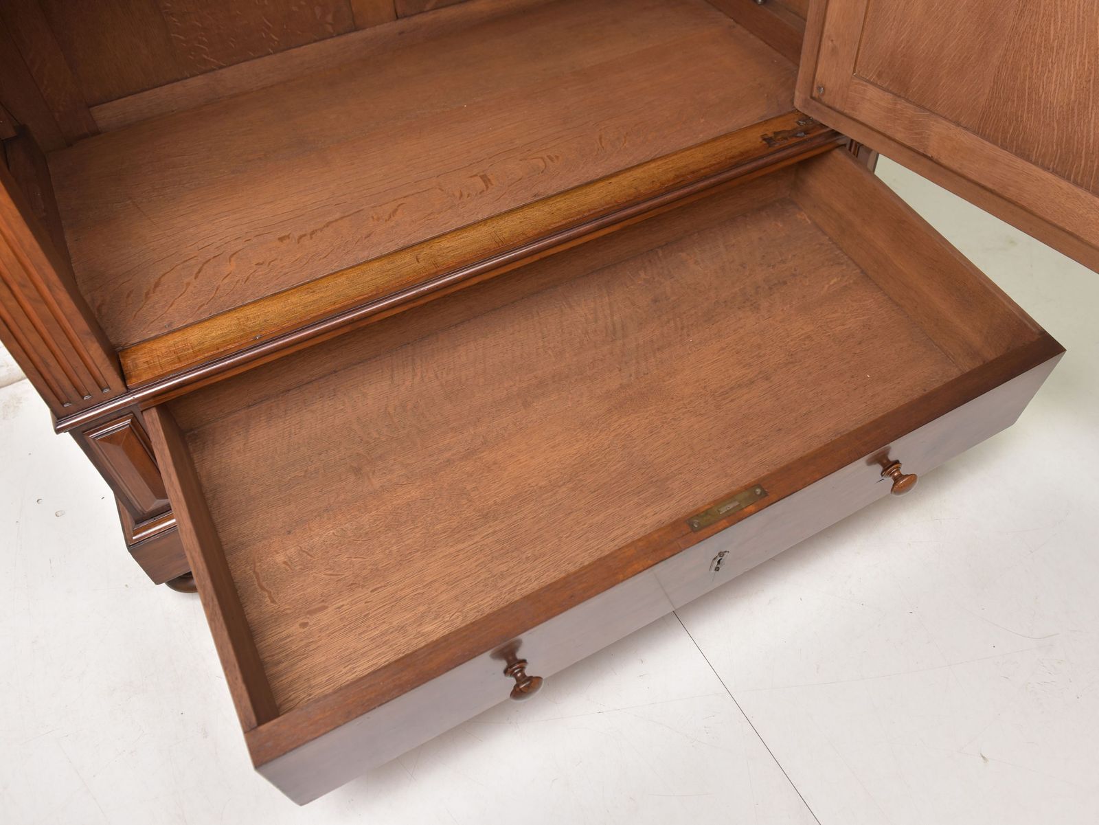 Antique! One Door Wardrobe Restored Wilhelminian Style Walnut Hall Cupboard photo vinterior