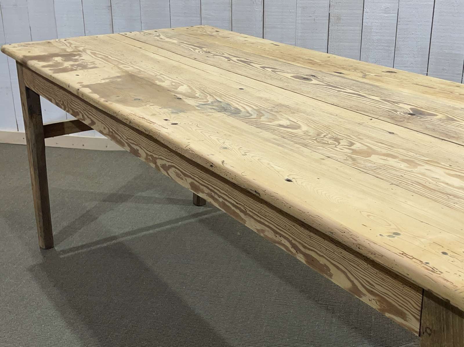 Furniture 19th Century Farmhouse Table In Raw Fir And Chestnut photo