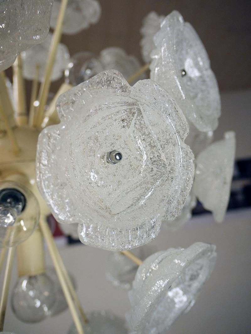 1960s German Sputnik Chandelier White Murano Glass Roses On An Enameled Frame photo vinterior