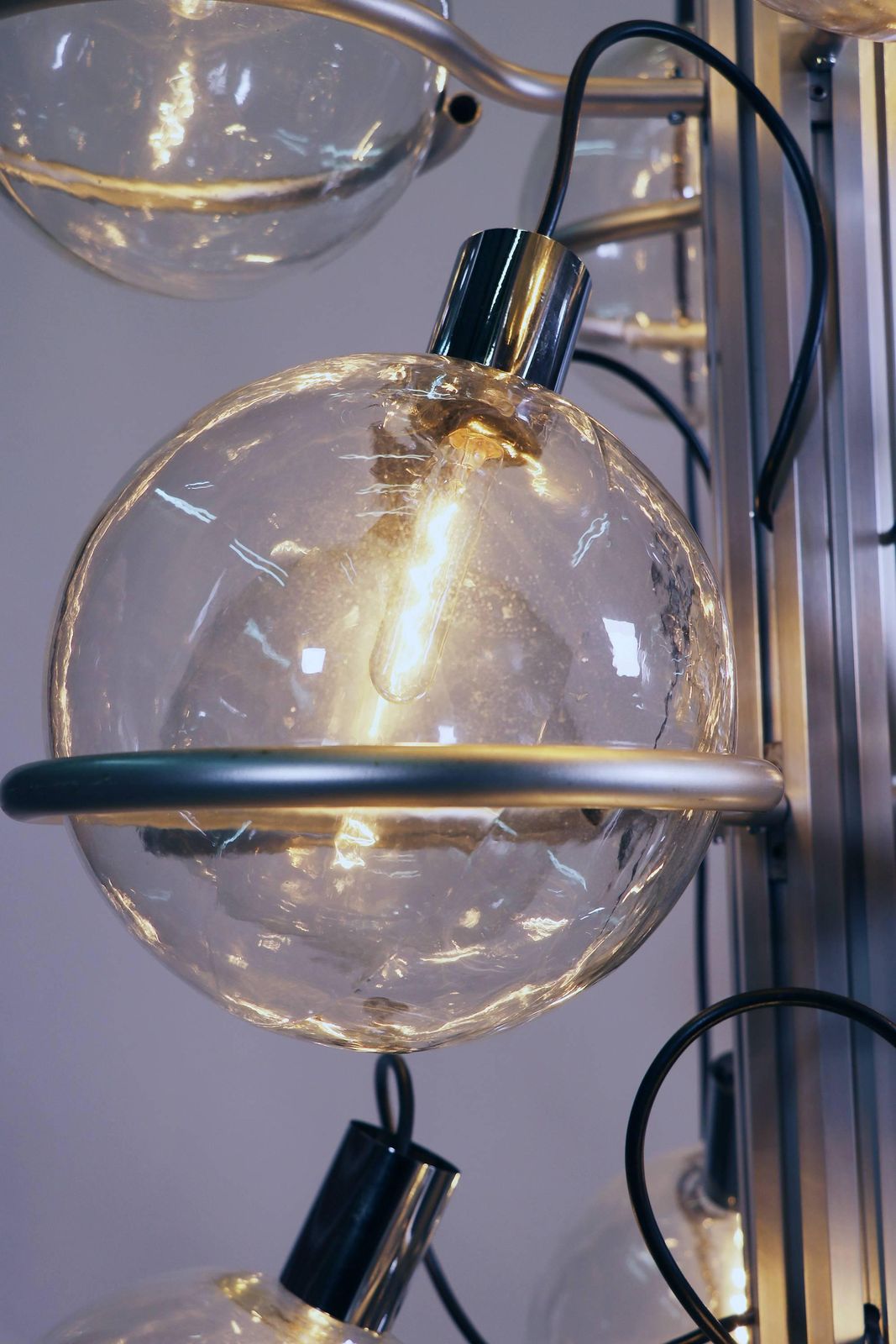 photo for sale Unique Monumental 102“ Foyer Lighting Object 32 Globes By Sarfatti Attr., 1960s
