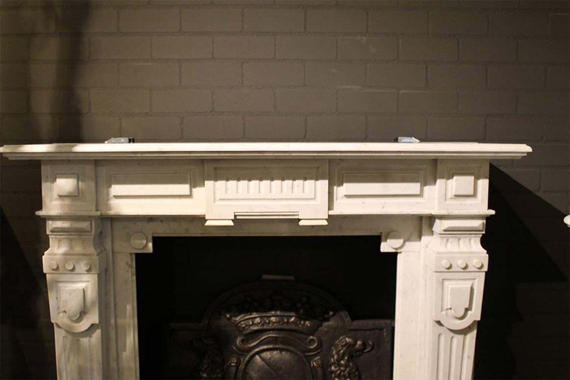 White Marble Fireplace Mantel, 19th Century photo 6847.0
