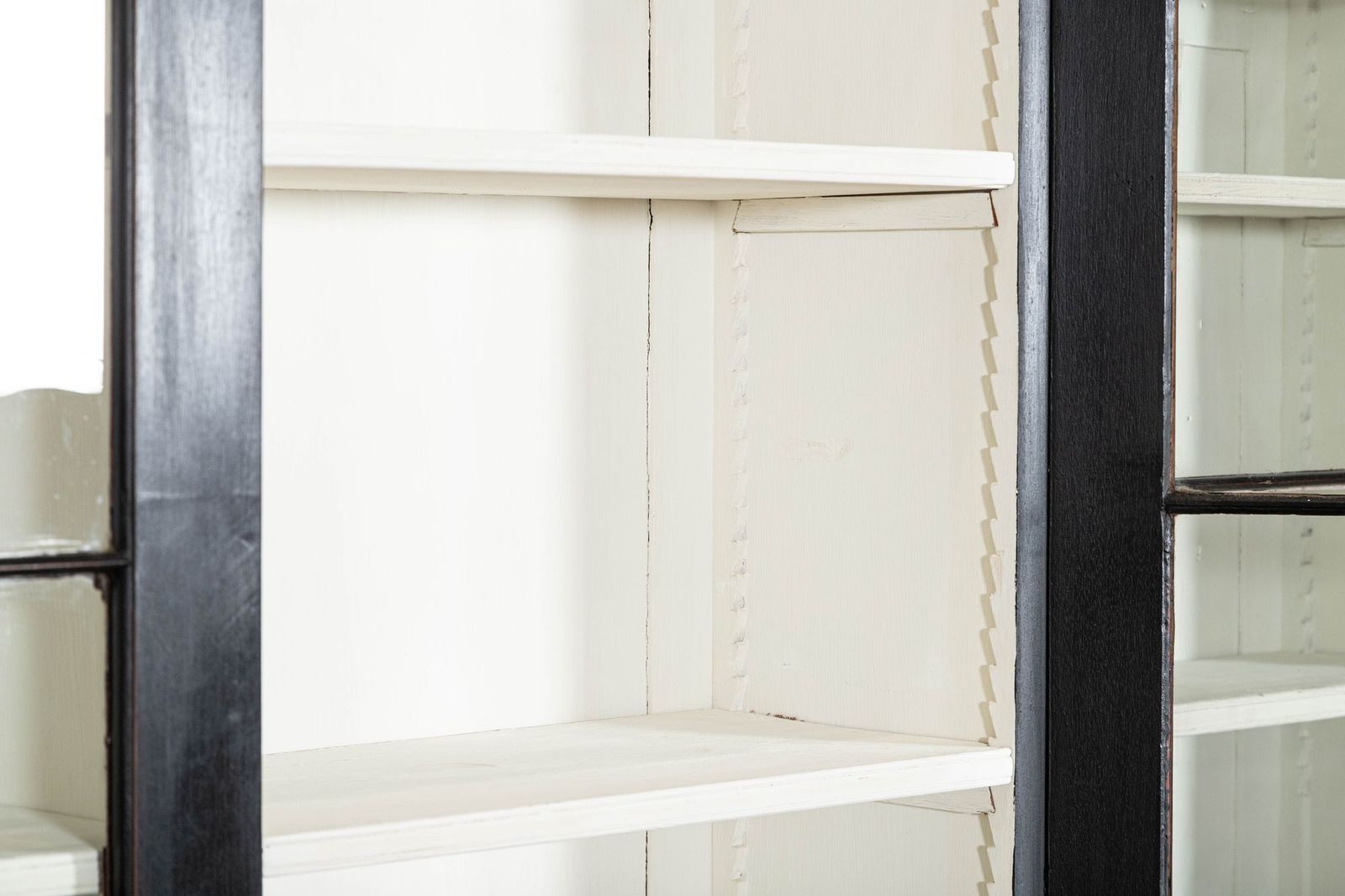 photo vintage Monumental 19thc English Ebonised Mahogany Glazed Breakfront Bookcase