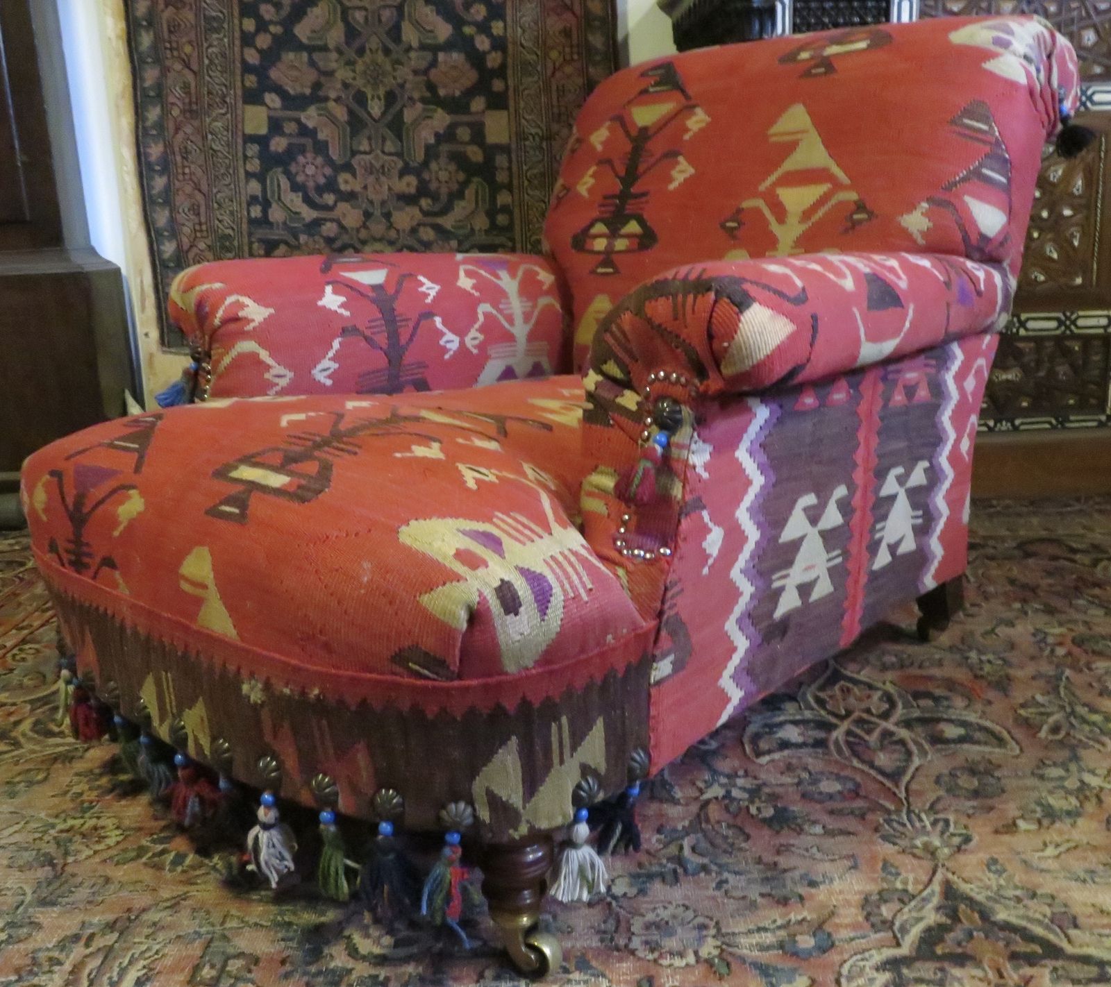 Howard And Sons "Kilim" Club Armchair. photo vinterior