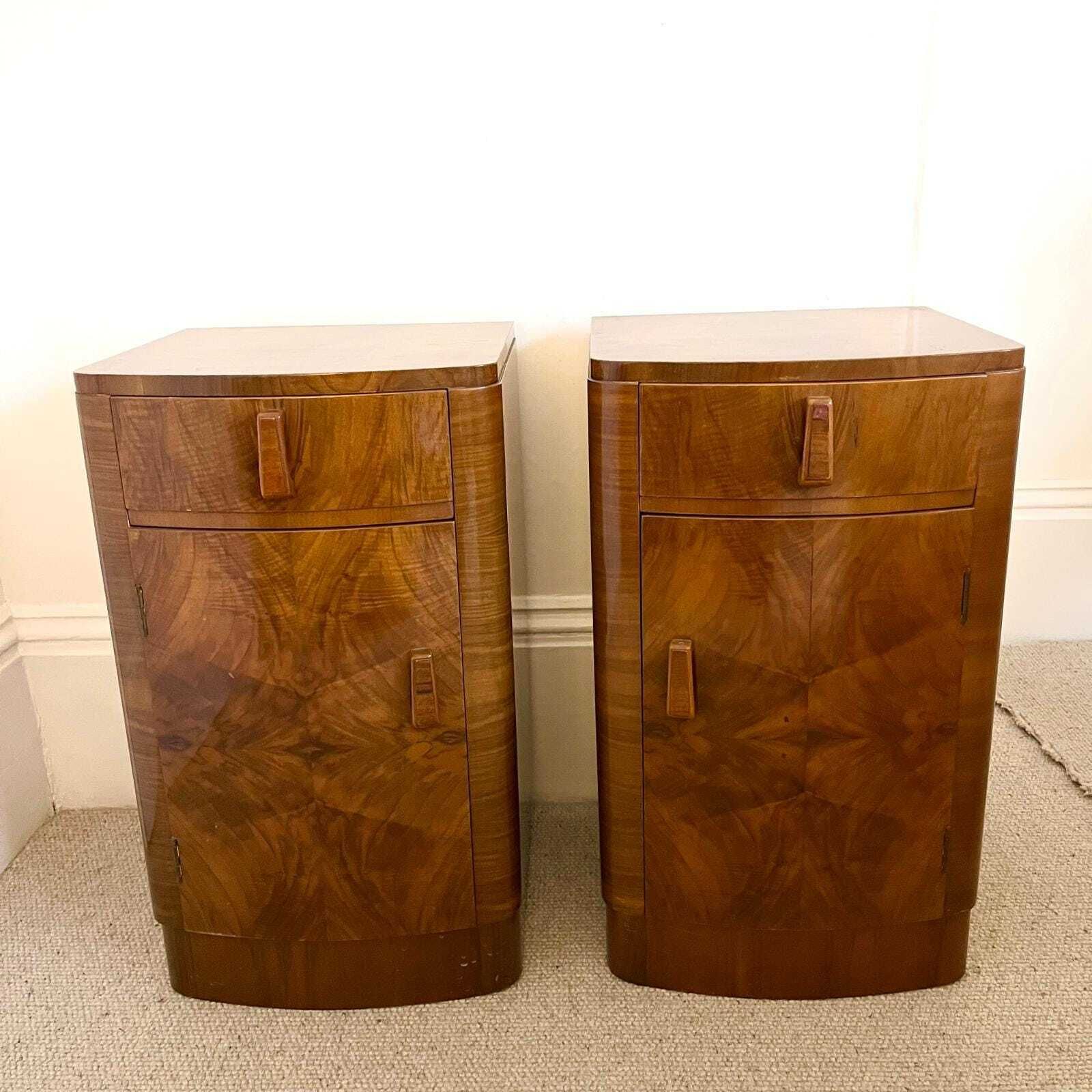 A Pair Of Walnut Art Deco Night Stands / Bedside Tables photo vinterior