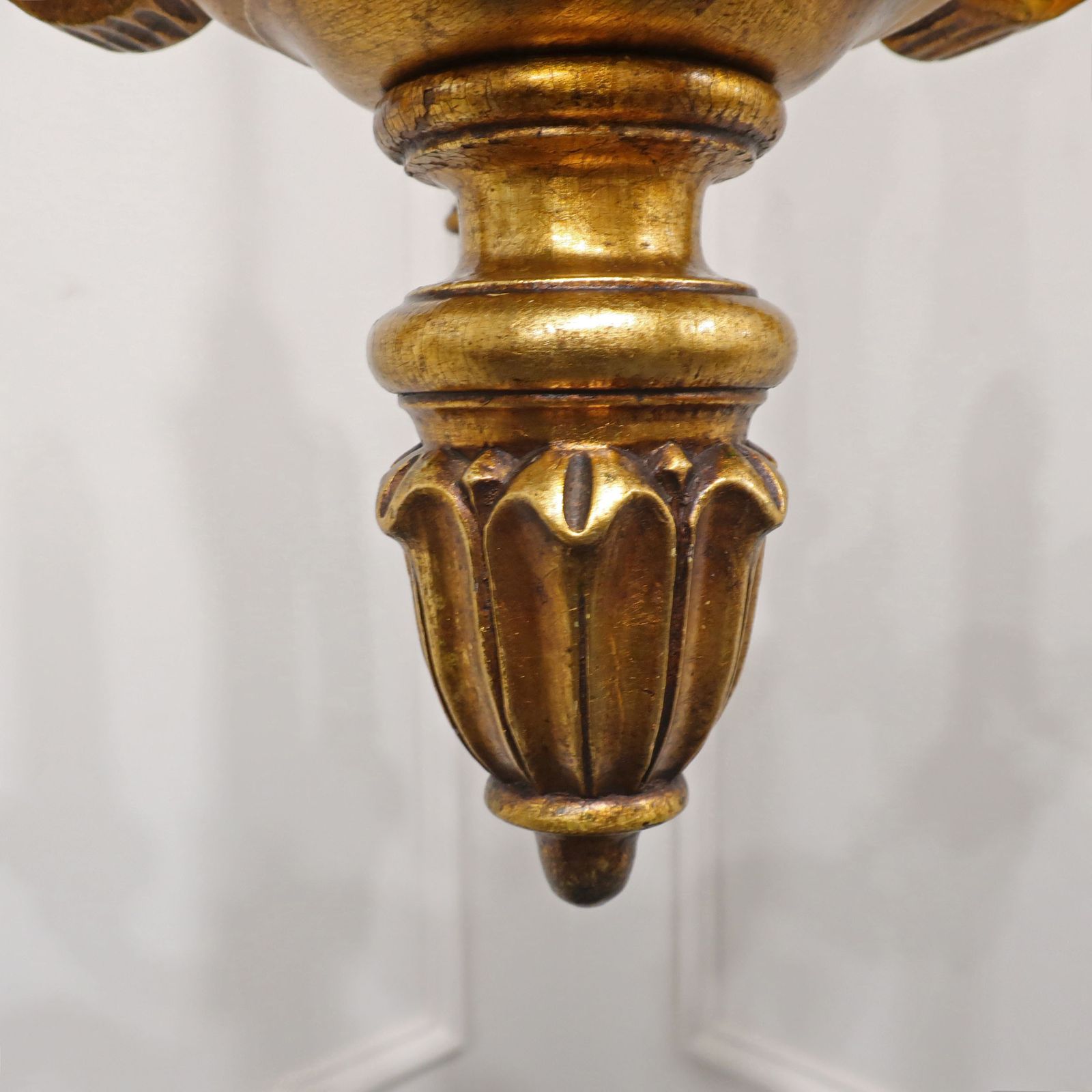 Lighting Early 20th Century Italian Florentine Giltwood Chandelier photo