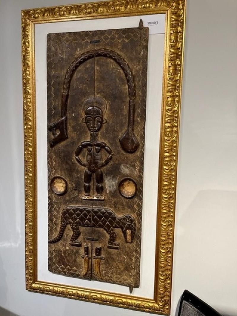 Africain Mid Century Wooden Tribal Wall Sculpture Mali Dogon Golden Frame 1960s photo 3611.0