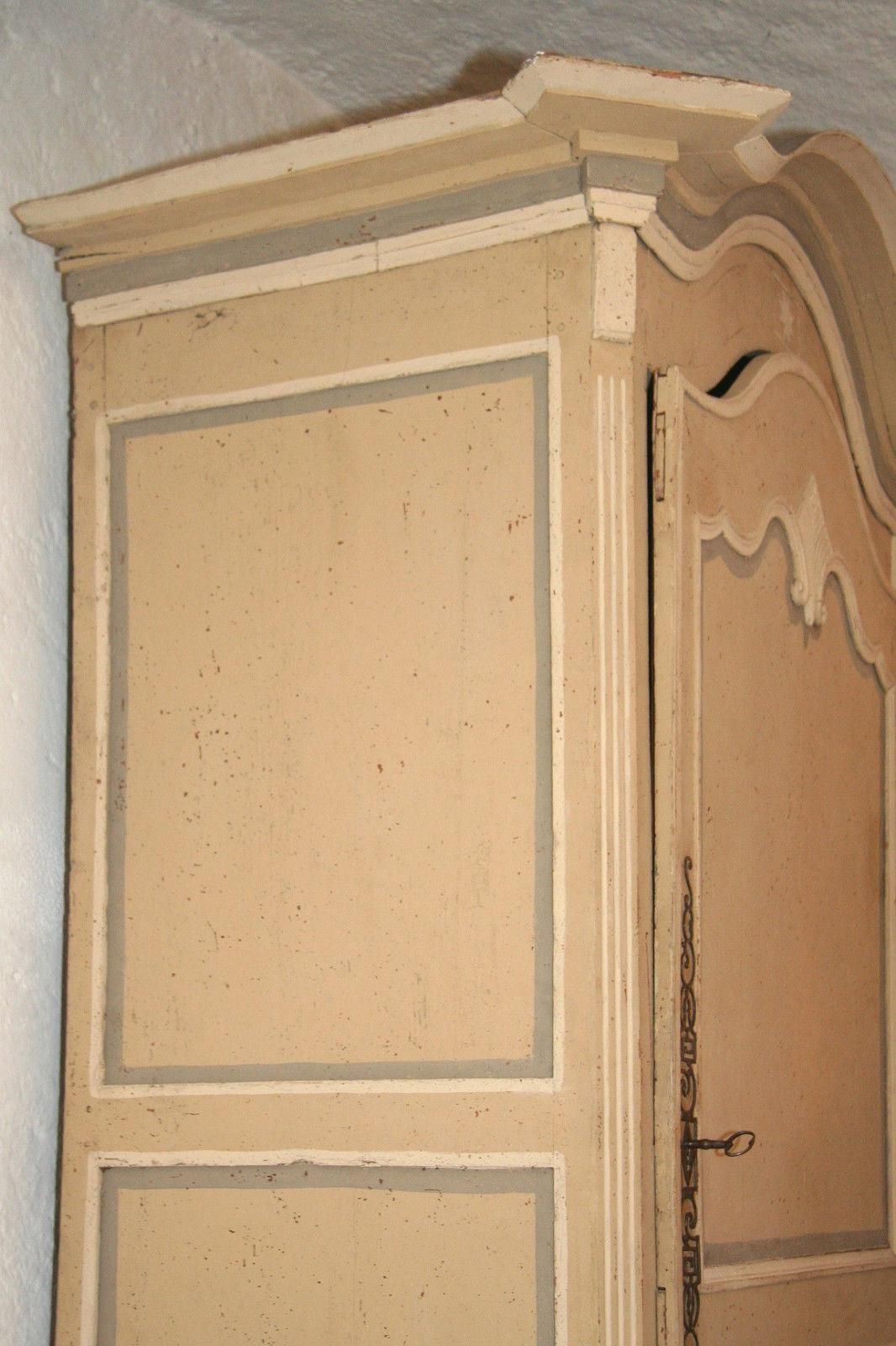 photo furniture 18th Century Painted Cabinet From Provence In Yellow, Grey And Off White