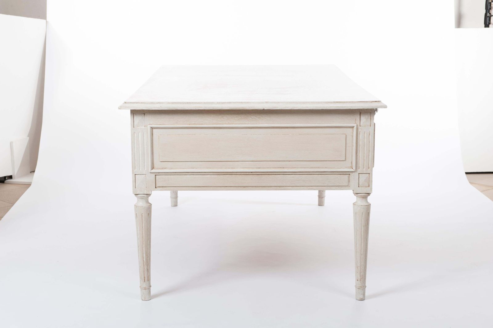 Classic English Commode, Dresser Or Sideboard Light Grey Patinated, 1880s photo vinterior