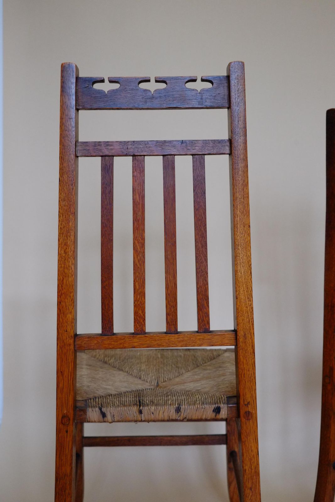 665.0 Pair Of Glagow School Arts & Crafts Oak Bedroom Side Chairs By E A Taylor photo