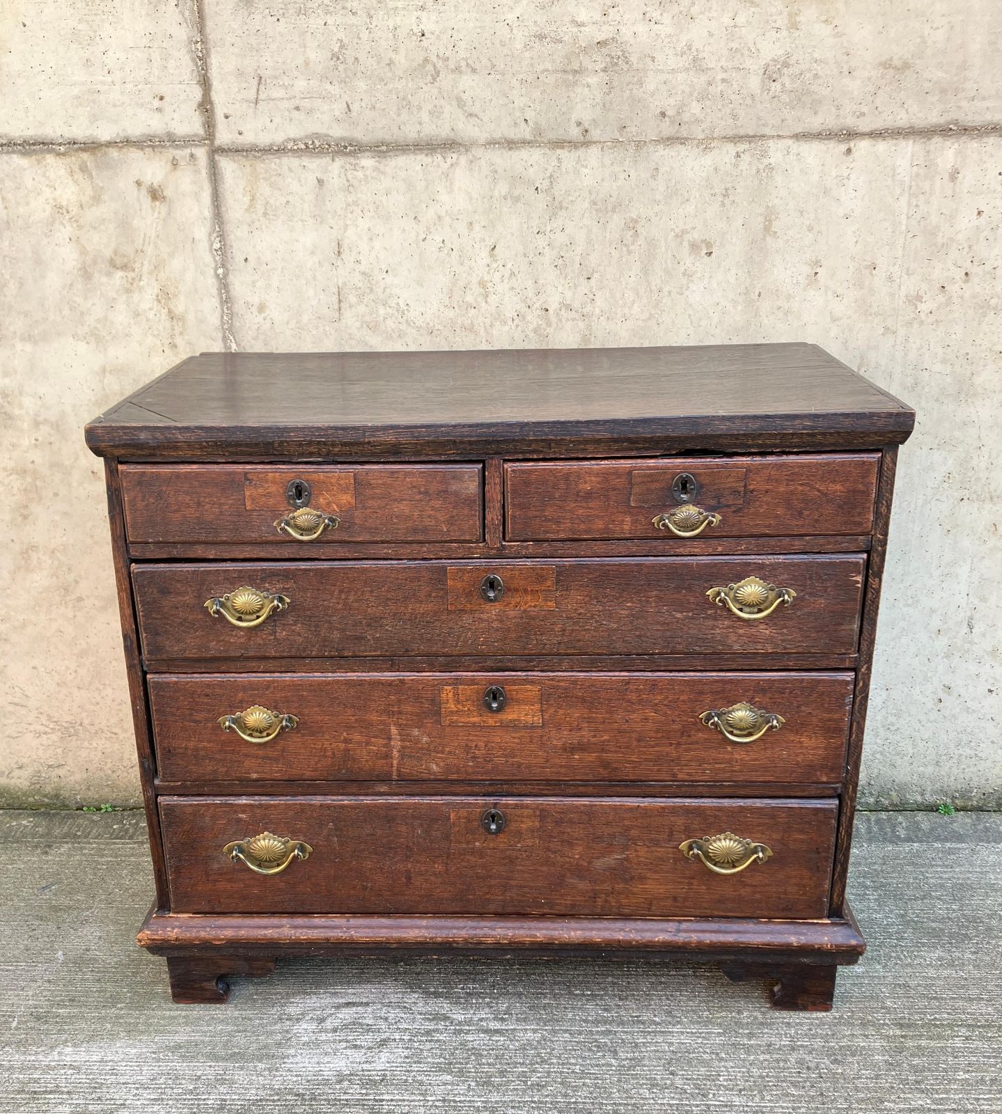 English Antique Chest Of Drawers In Oak photo furniture