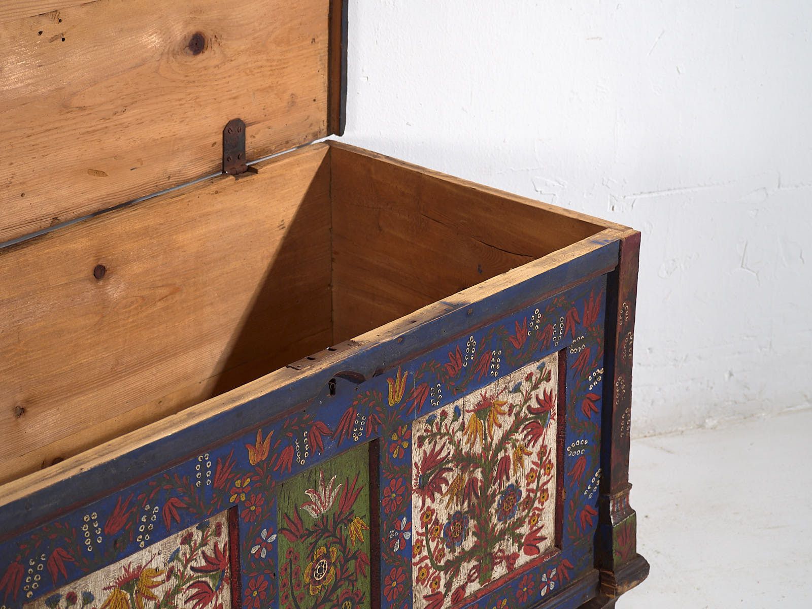 Antique Blue Trunk With Hand Painted Floral Details (C.1870) #2 photo vintage