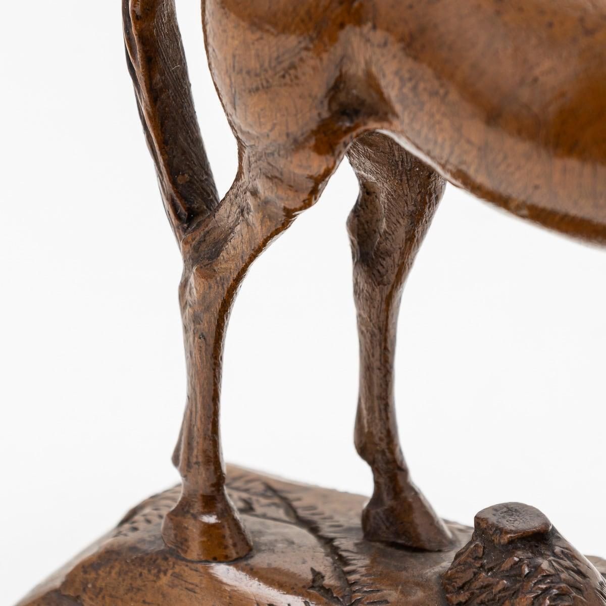 Art Antique 20th Century Victorian English Carved Walnut Horse C.1900 photo