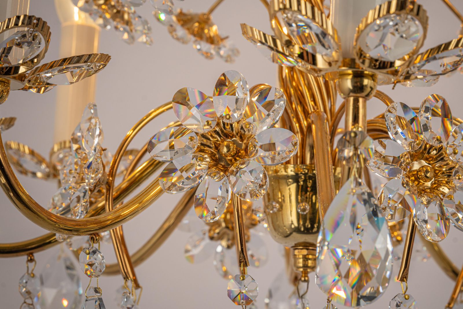 photo vinterior Large Gilt Brass Flower Shape Chandelier By Palwa, Germany, 1970s
