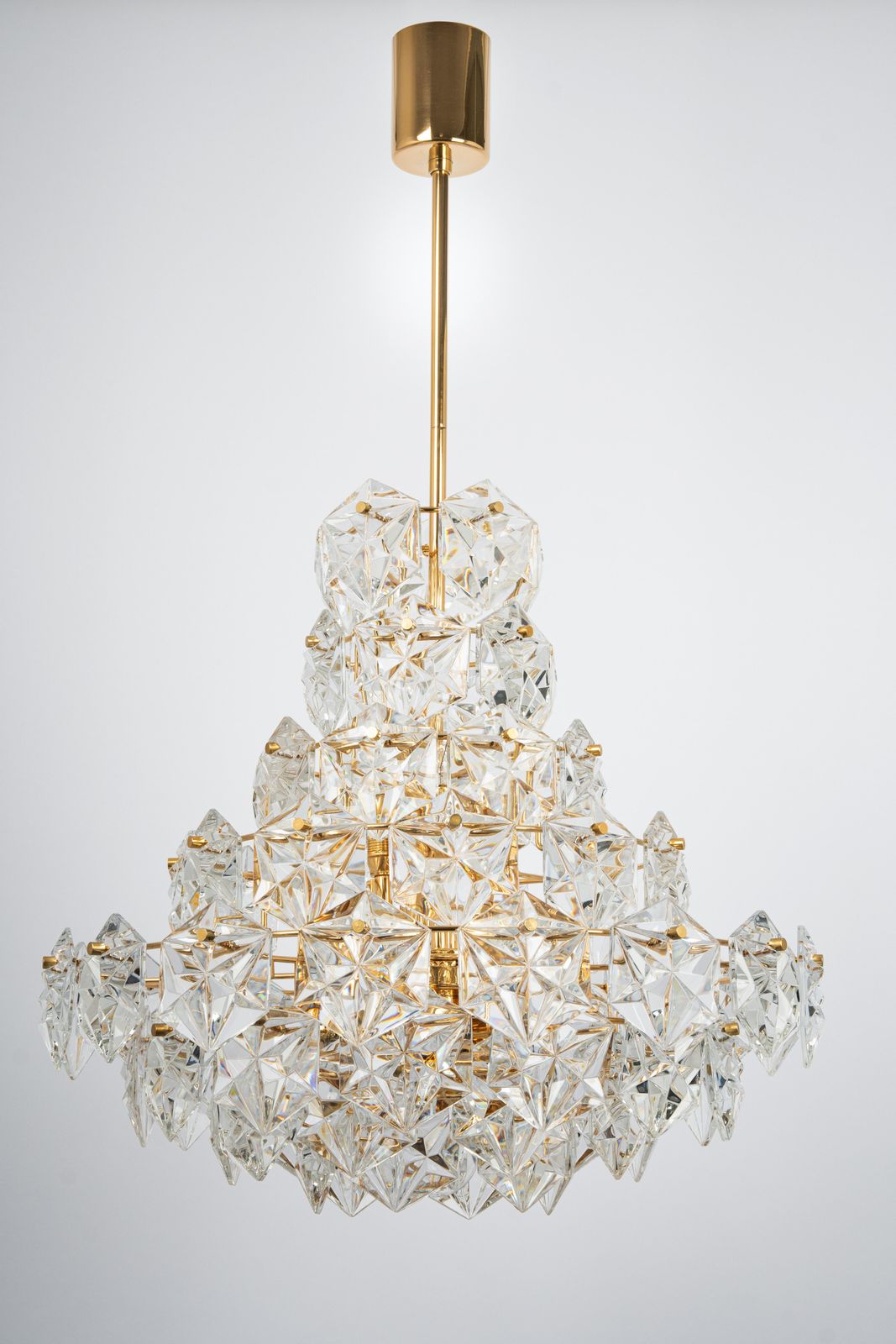 photo vinterior Stunning Huge Chandelier, Brass And Crystal Glass By Kinkeldey, Germany, 1970s