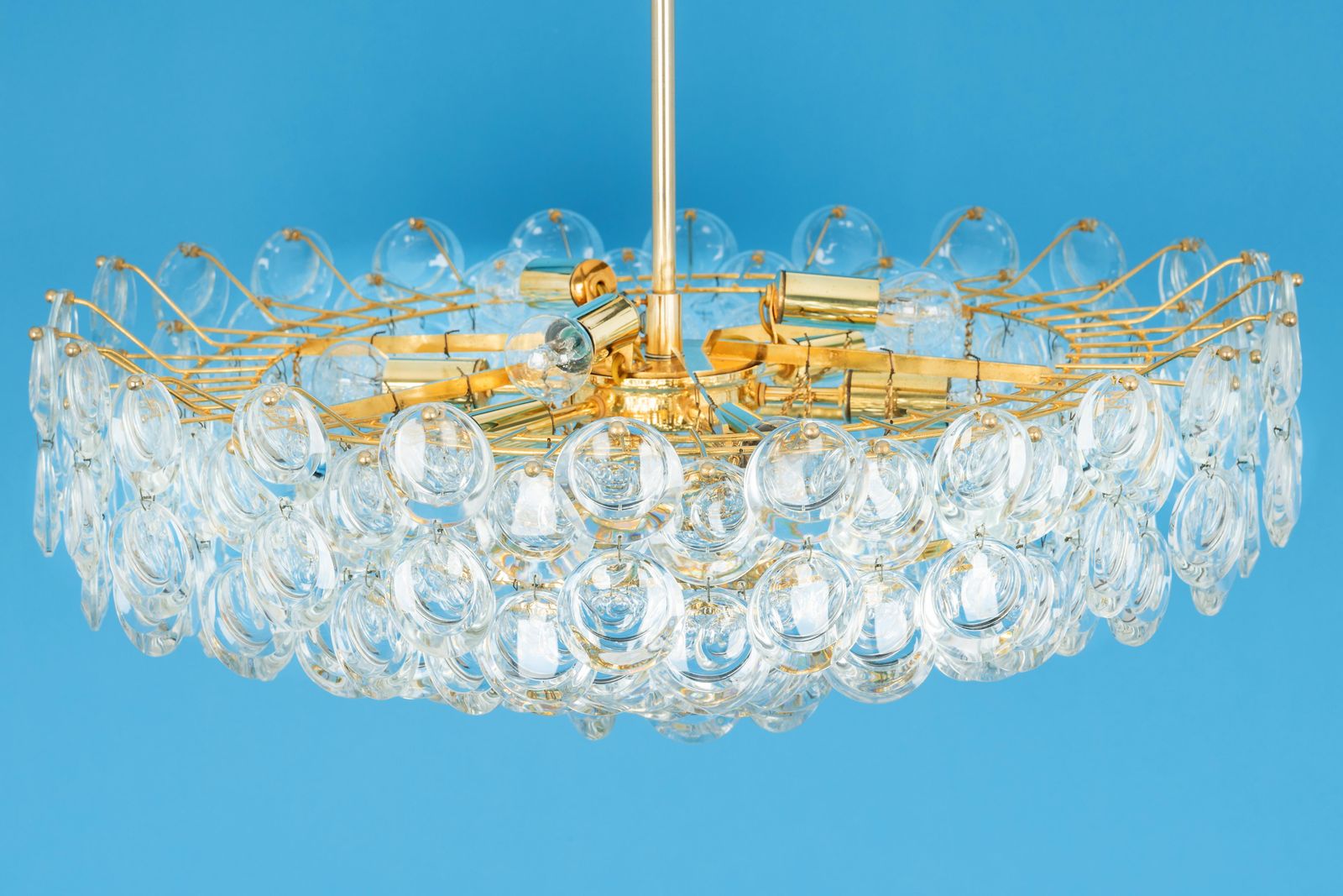 photo furniture Huge Gilt Brass And Crystal Chandelier, Sciolari Design By Palwa, Germany, 1970s