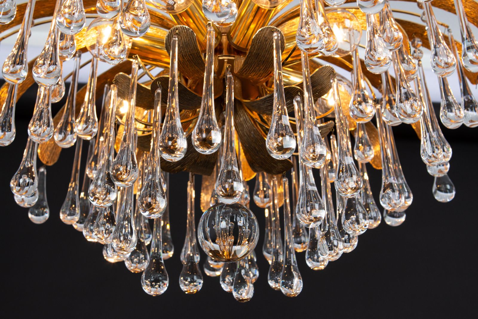 photo vinterior 1 Of 3 Gilt Brass Teardrop Chandelier By Palwa, Sciolari Design, Germany, 1970s
