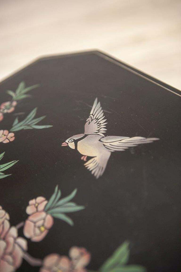 photo furniture Pair Of Oriental Tables From The Early 20th Century