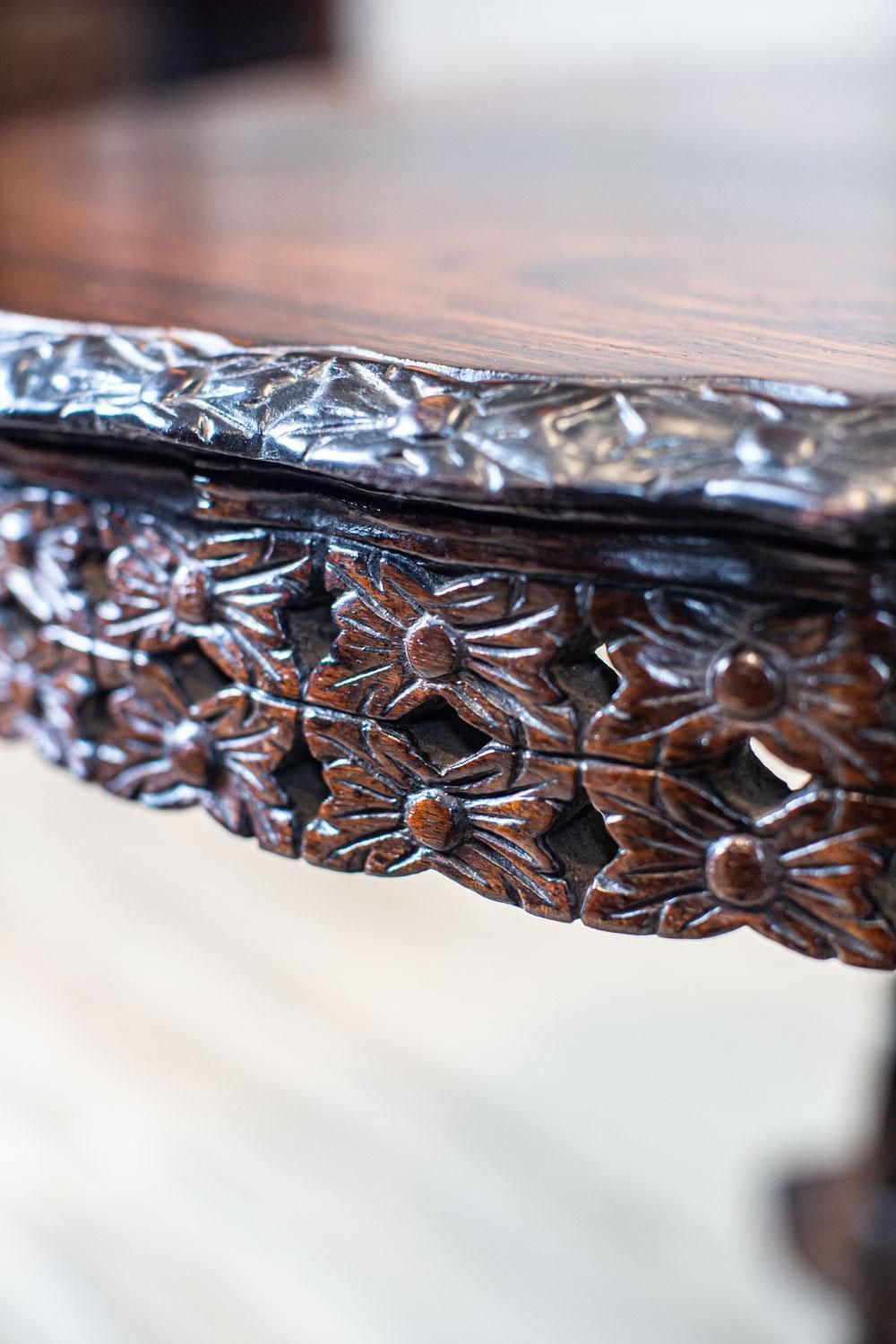 photo vinterior Decorative Rosewood Table From The Turn Of The 19th And 20th Centuries