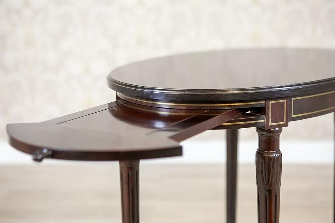 English Walnut Oval Coffee Table From The Early 20th Century photo vinterior