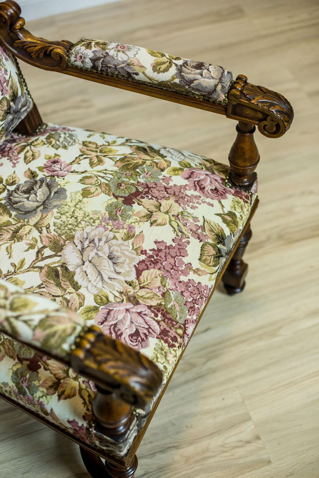 French Oak Armchair/Throne From The Turn Of The 19th And 20th Centuries photo Furniture