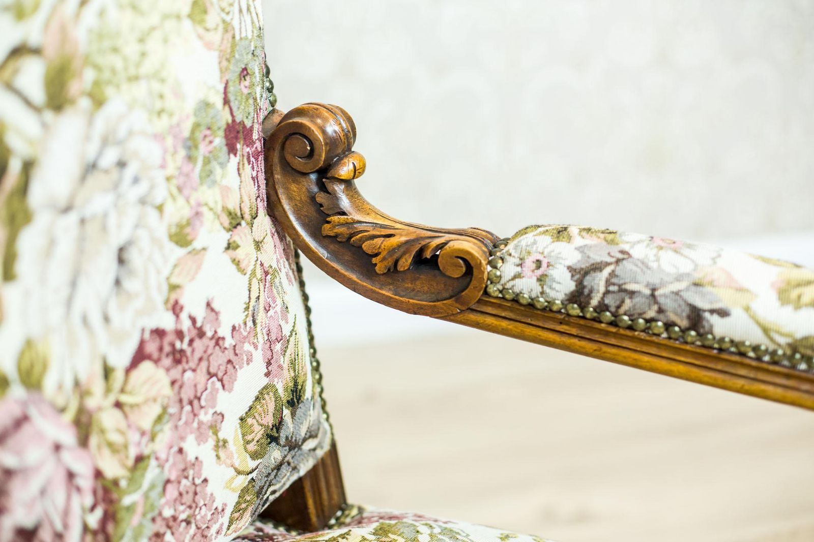 French Oak Armchair/Throne From The Turn Of The 19th And 20th Centuries photo vintage