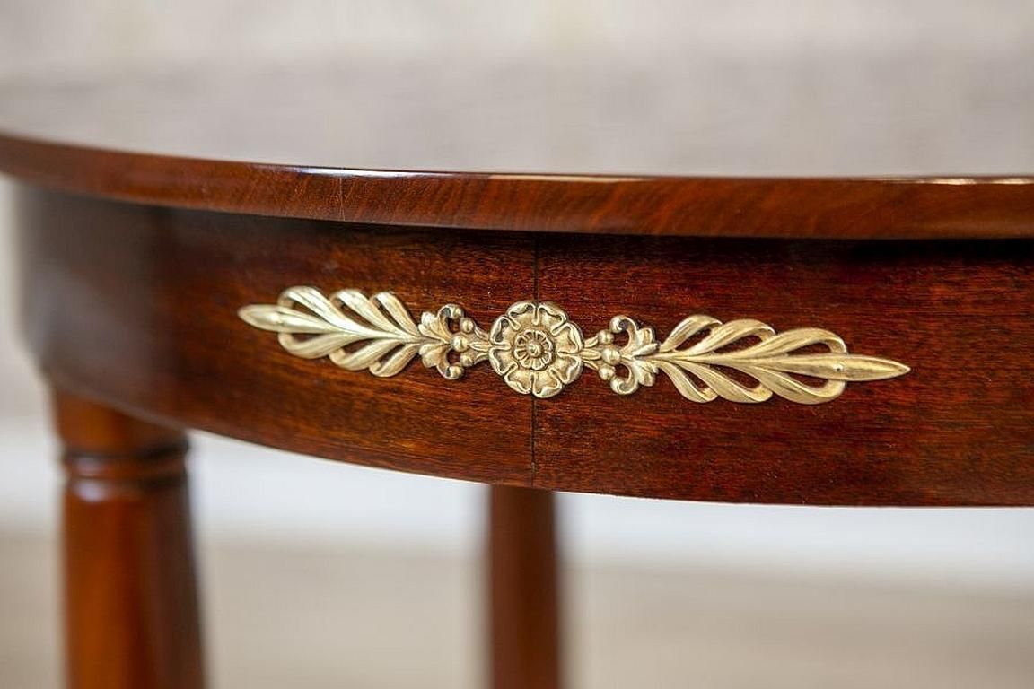 Biedermeier Mahogany Oval Side Table From The Late 19th Century photo vinterior