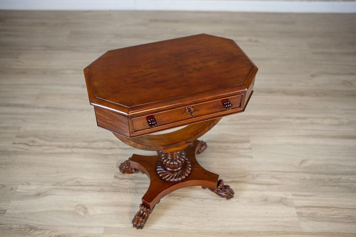 Victorian Mahogany Wood And Veneer Sewing Table Circa 1850 photo for sale