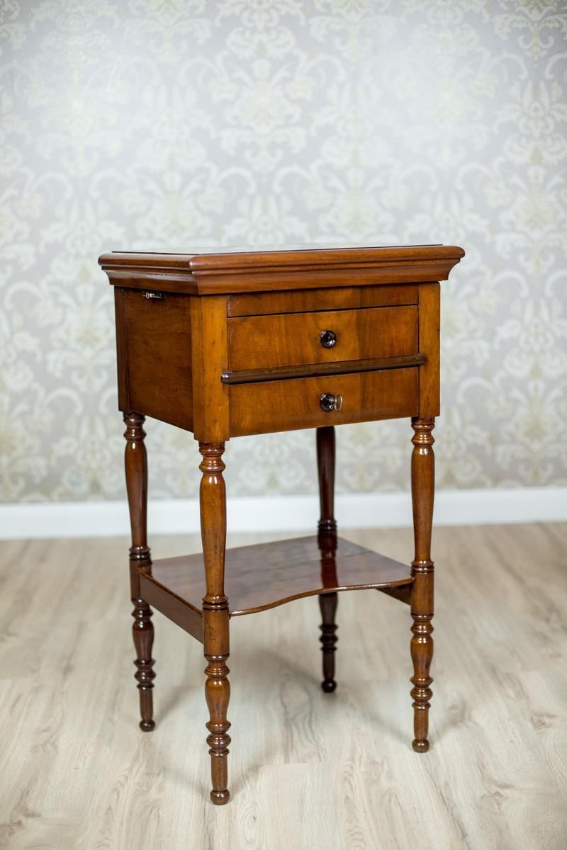Dresser / Desk / Dressing Table In Brown Venered With Mahogany, Circa 1860 photo for sale
