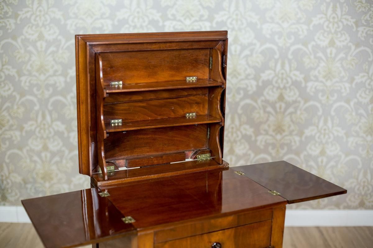 Dresser / Desk / Dressing Table In Brown Venered With Mahogany, Circa 1860 photo buy