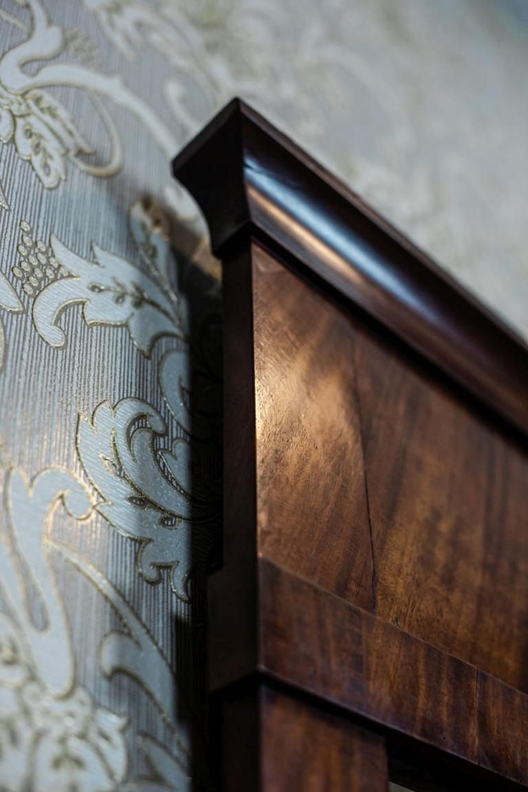 Biedermeier Pier Glass In Mahogany Veneer Frame, Late 19th Century photo vinterior