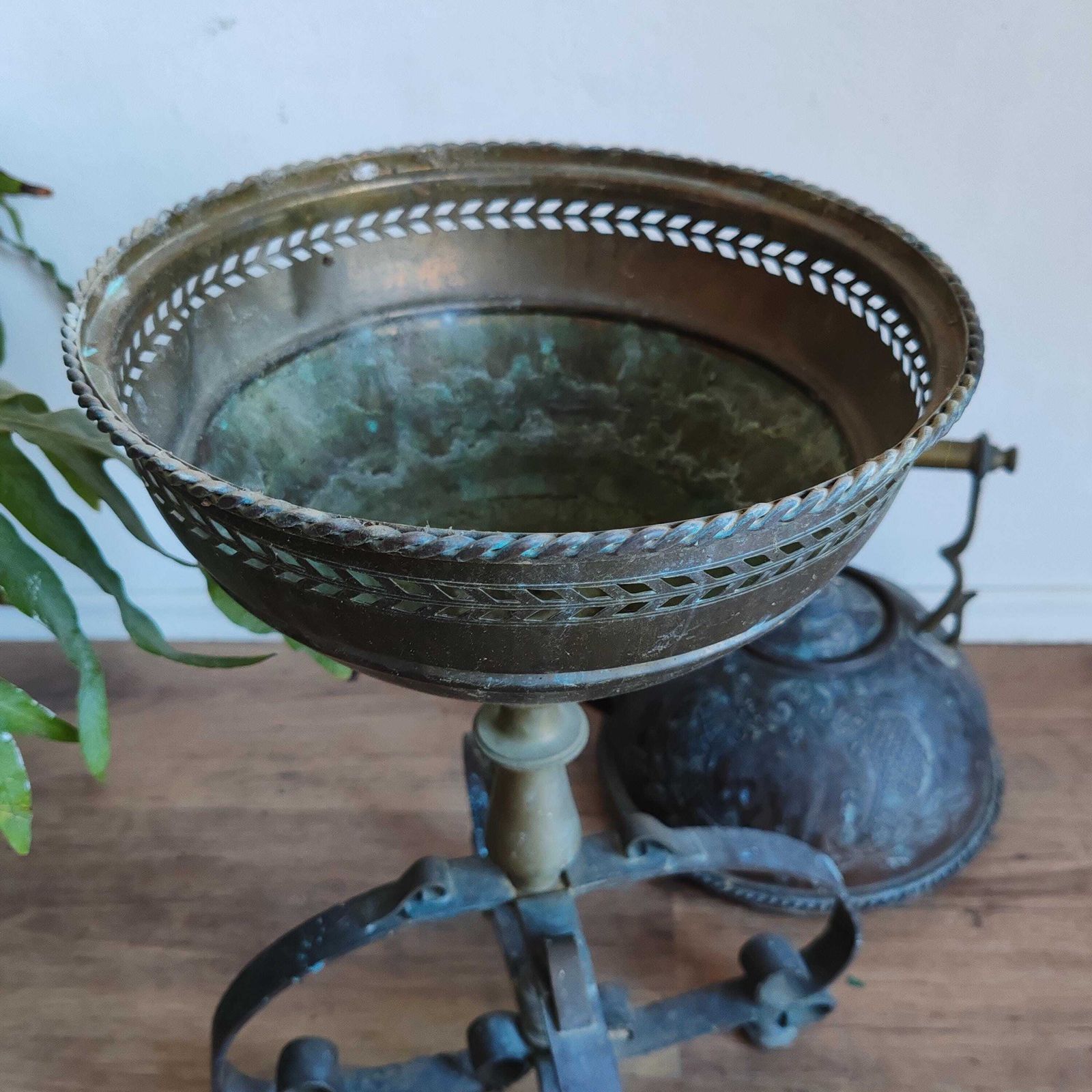 photo furniture Rare 1920s French Copper Kettle & Warmer Stand Belle époque Antique, Watertight Ornate Courtyard Find From Grasse France Stunning Functional