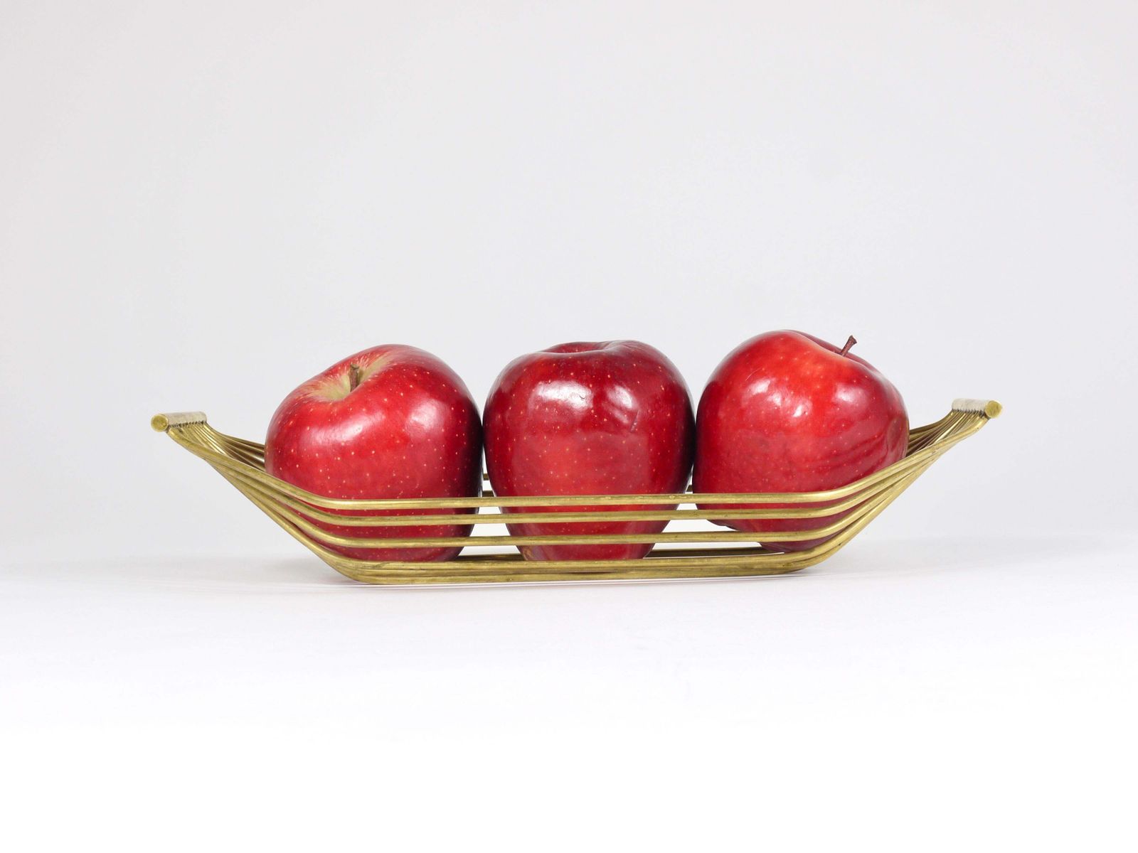 Austrian Mid Century Large Brass Wire Fruit Basket Bowl, Carl Aubock Style, 1950 photo vinterior