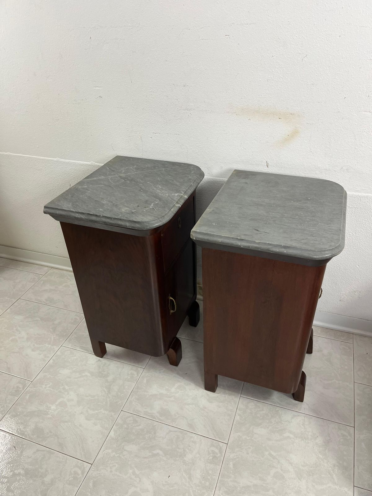 Set Of 2 Little Mid Century Italian Gray Marble Top Nightstands, 1940s photo vinterior