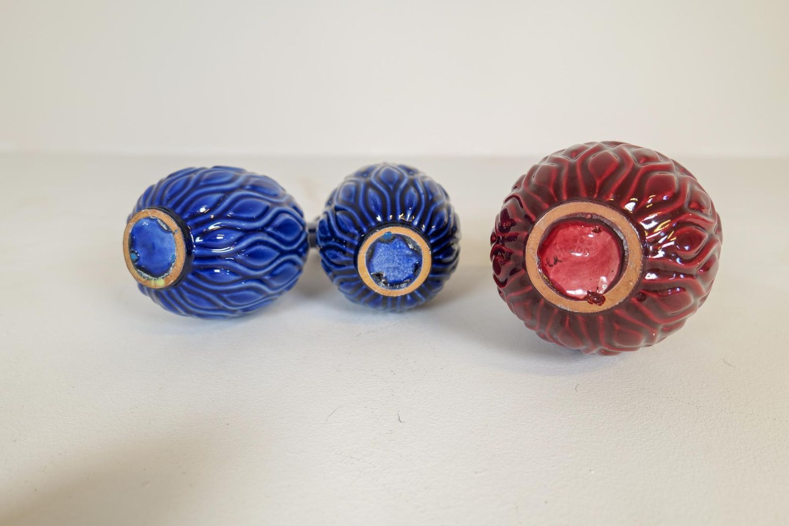 1325.0 Midcentury Blue And Red Peacock Vases Sven Erik Skawonius Upsala Ekeby, 1950s photo