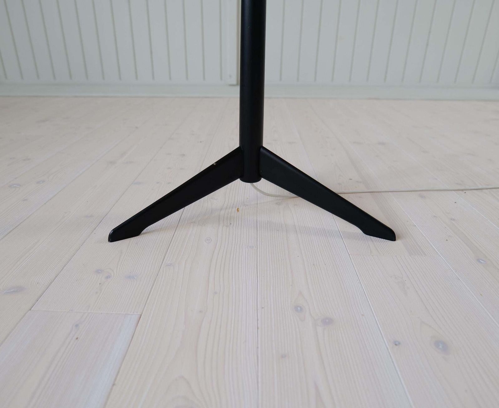 photo furniture Midcentury Modern Floor Lamp, Model G 34, Bergboms, Sweden, 1960s