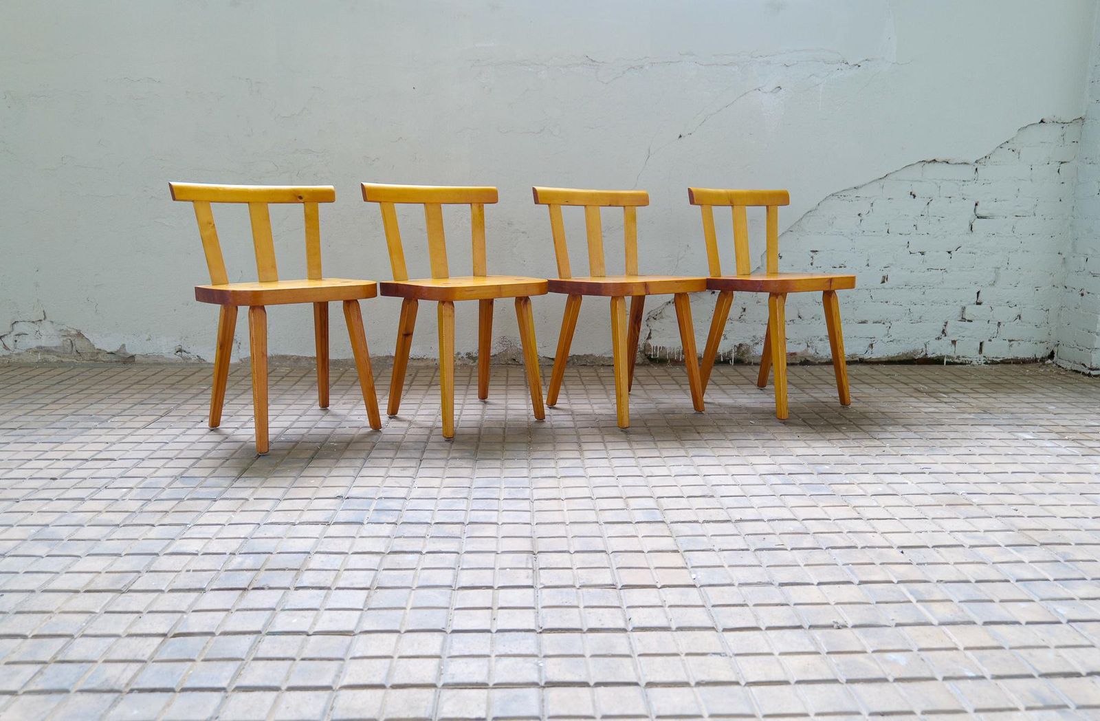 Swedish Modern Set Of 4 Dining Chairs In Pine photo furniture