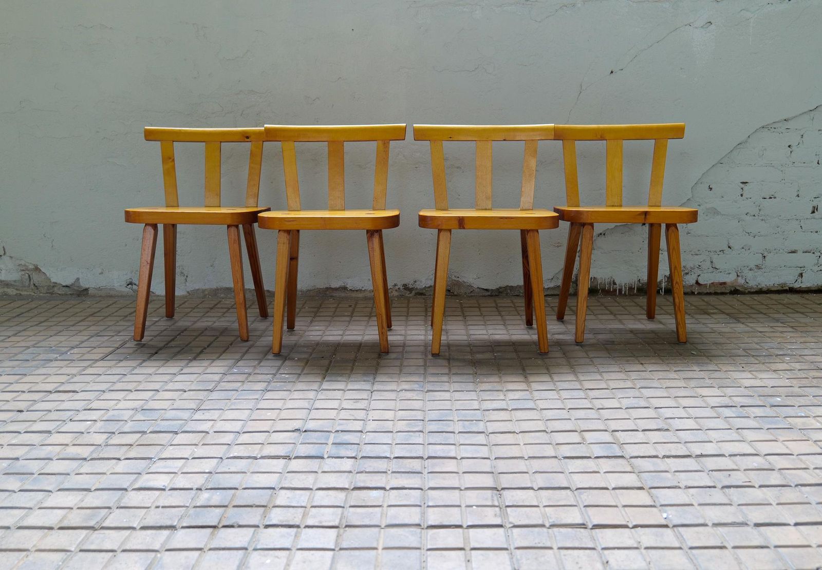 Swedish Modern Set Of 4 Dining Chairs In Pine photo 4190.0