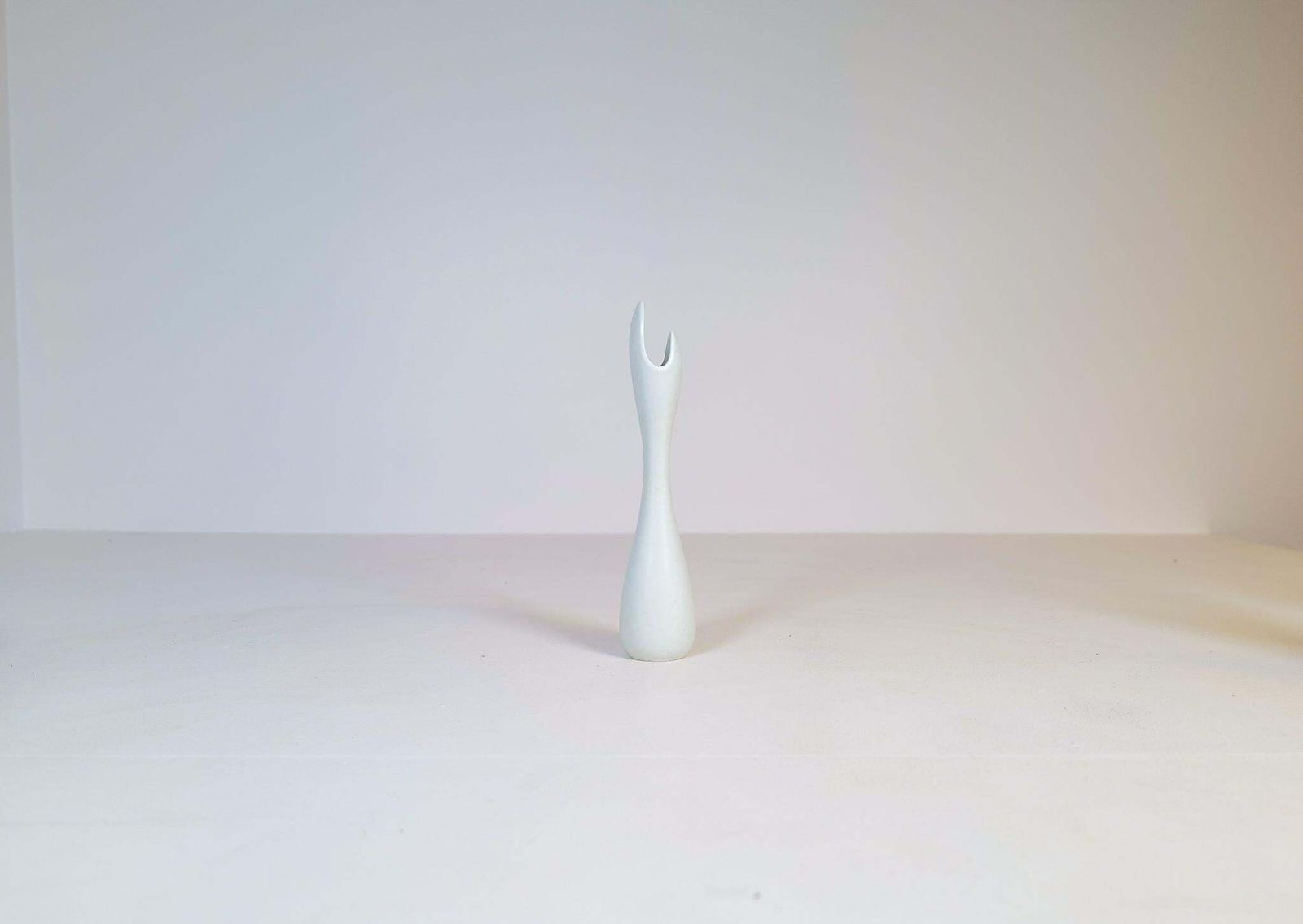 Midcentury Modern Ceramic Vase "Caolina" Gunnar Nylund Rörstrand, Sweden photo 1240.0