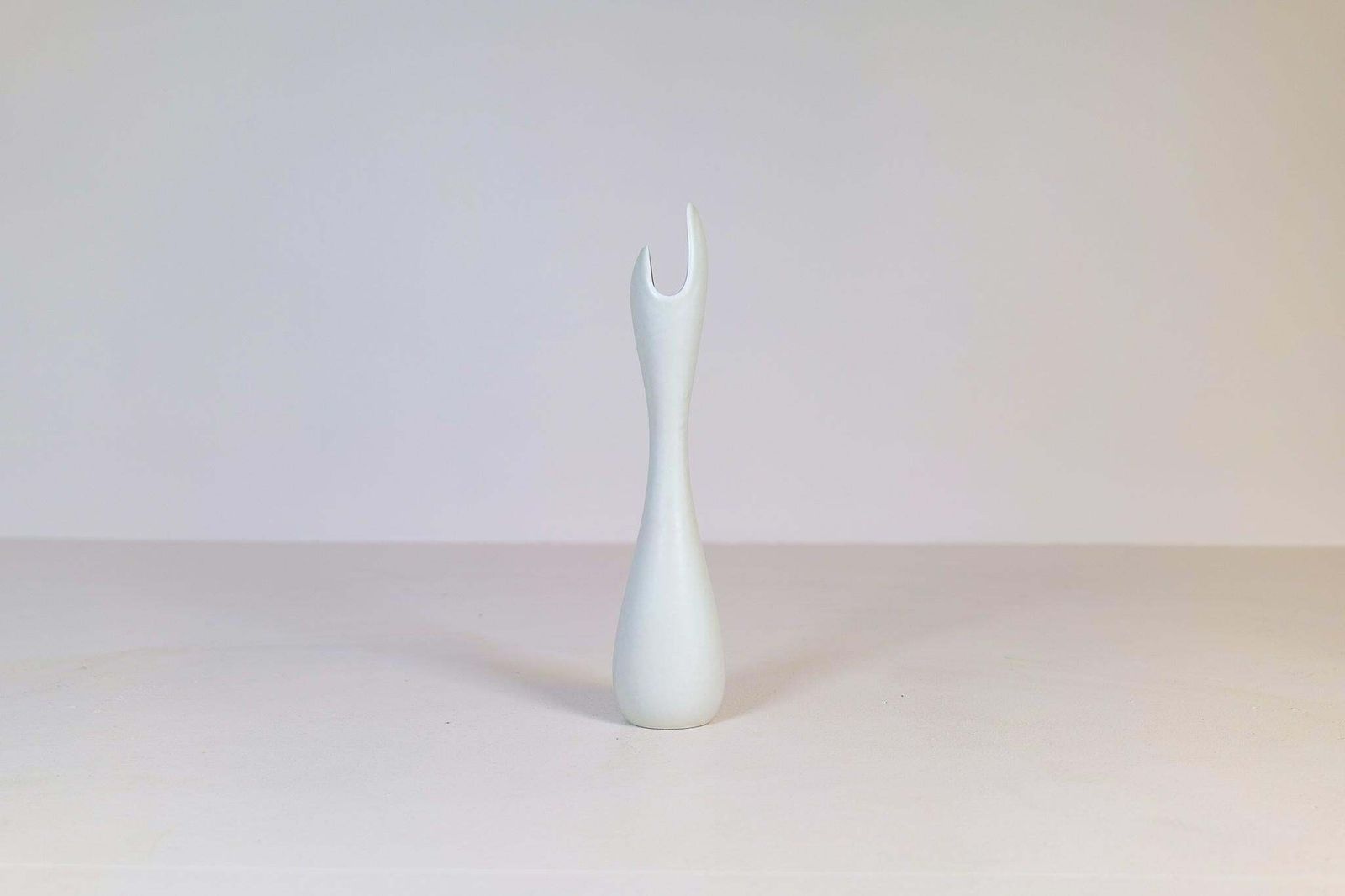 photo vinterior Midcentury Modern Ceramic Vase "Caolina" Gunnar Nylund Rörstrand, Sweden