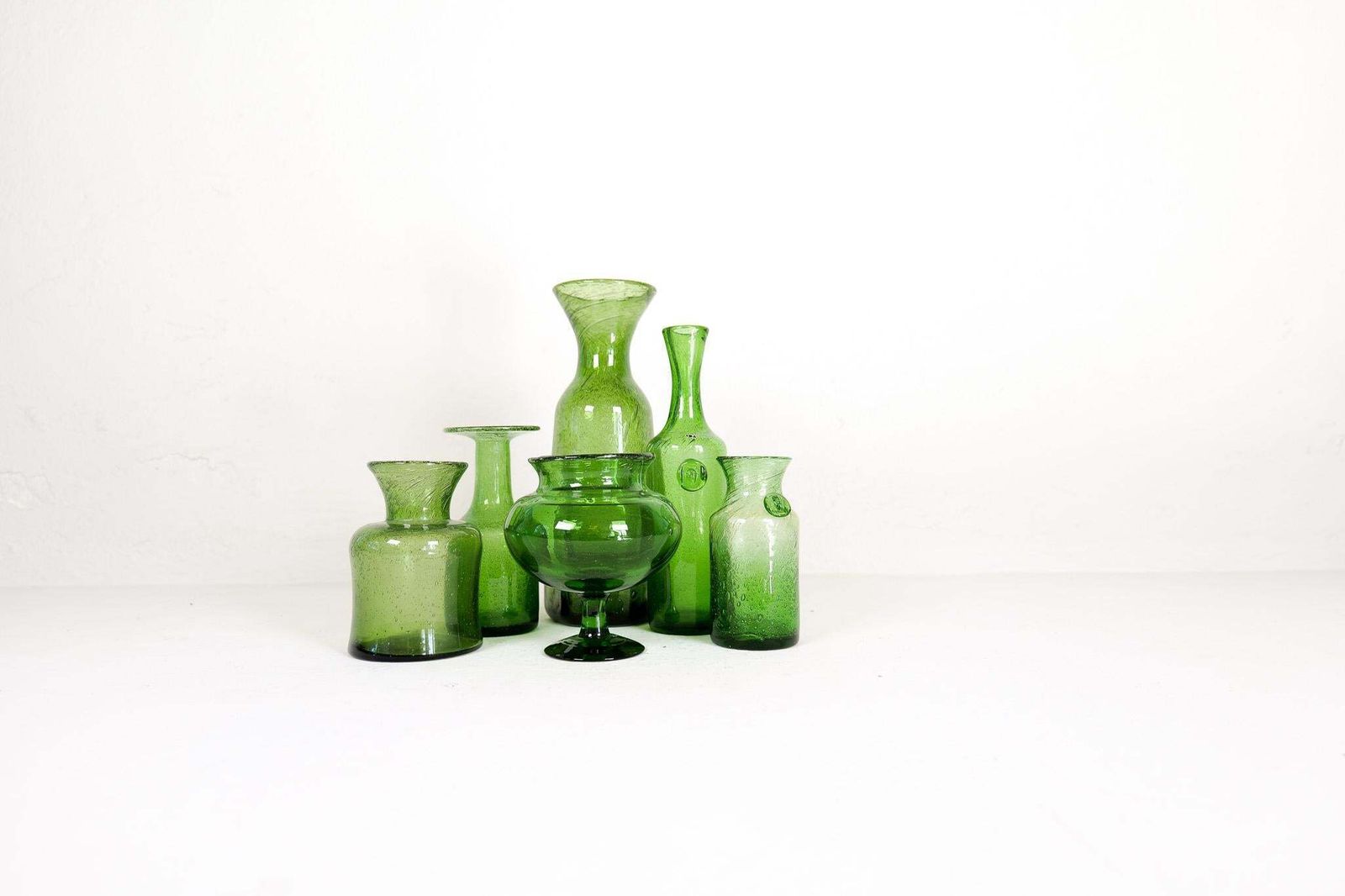 Midcentury Modern Collection Of Six Green Vases By Erik Hoglund, Sweden, 1960s photo vinterior