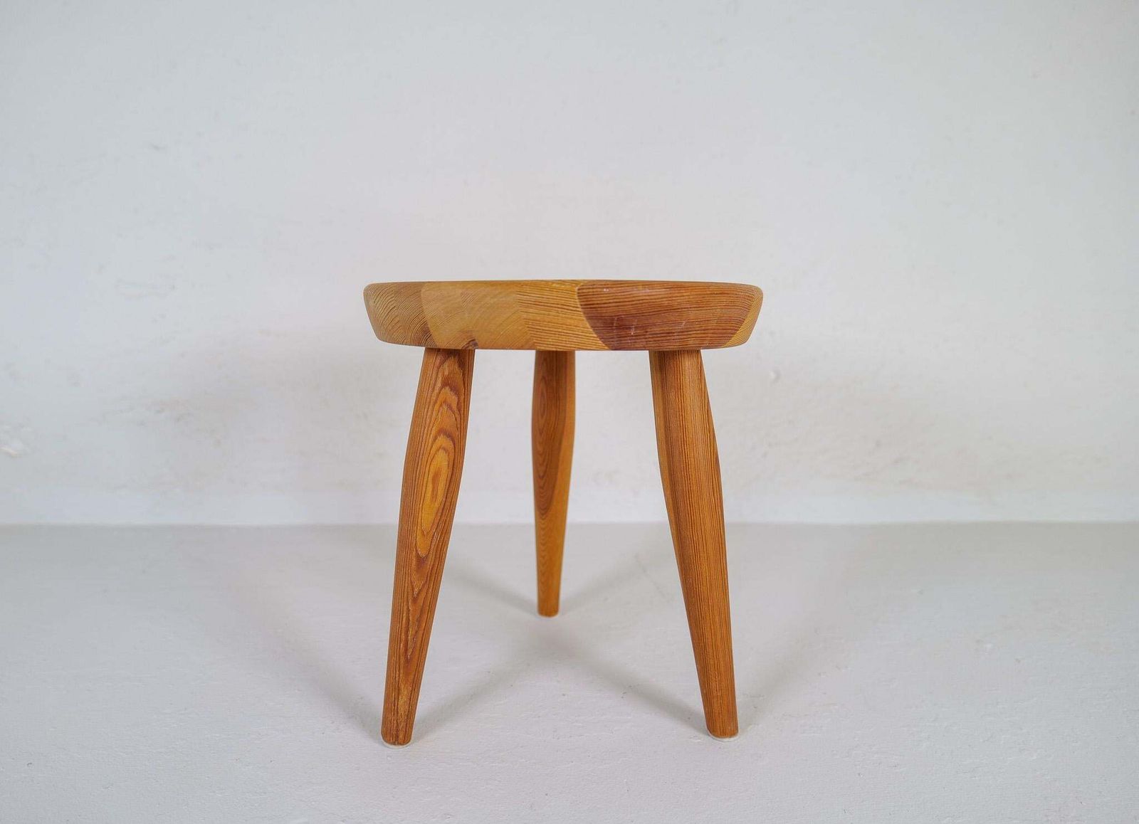 Scandinavian Modern Sculptural Stool Pine, Sweden, 1970s photo Furniture